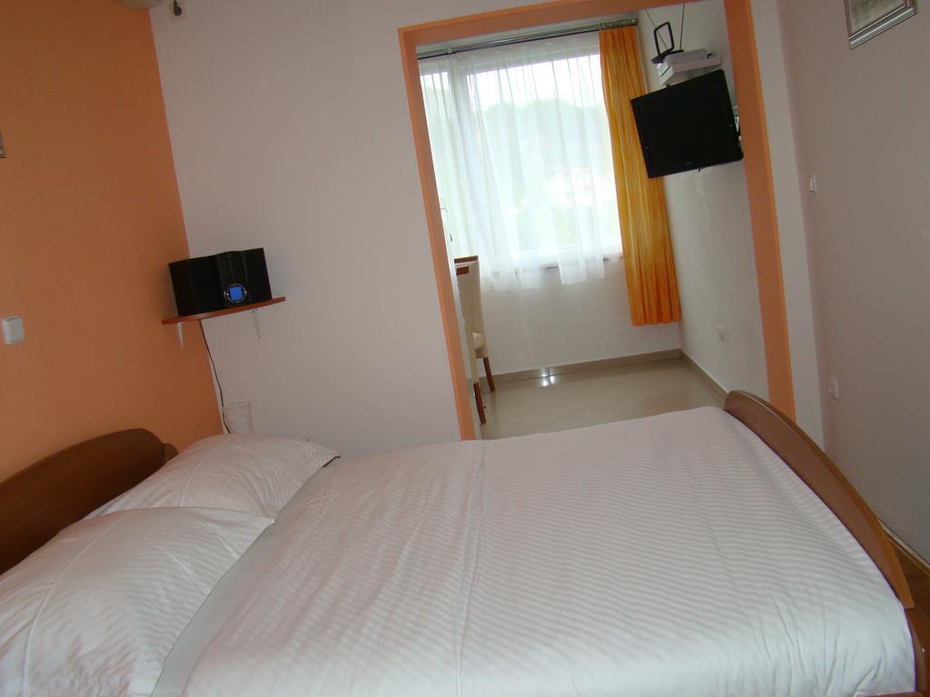 דוגי ראט Apartments Villa Sunce חדר תמונה